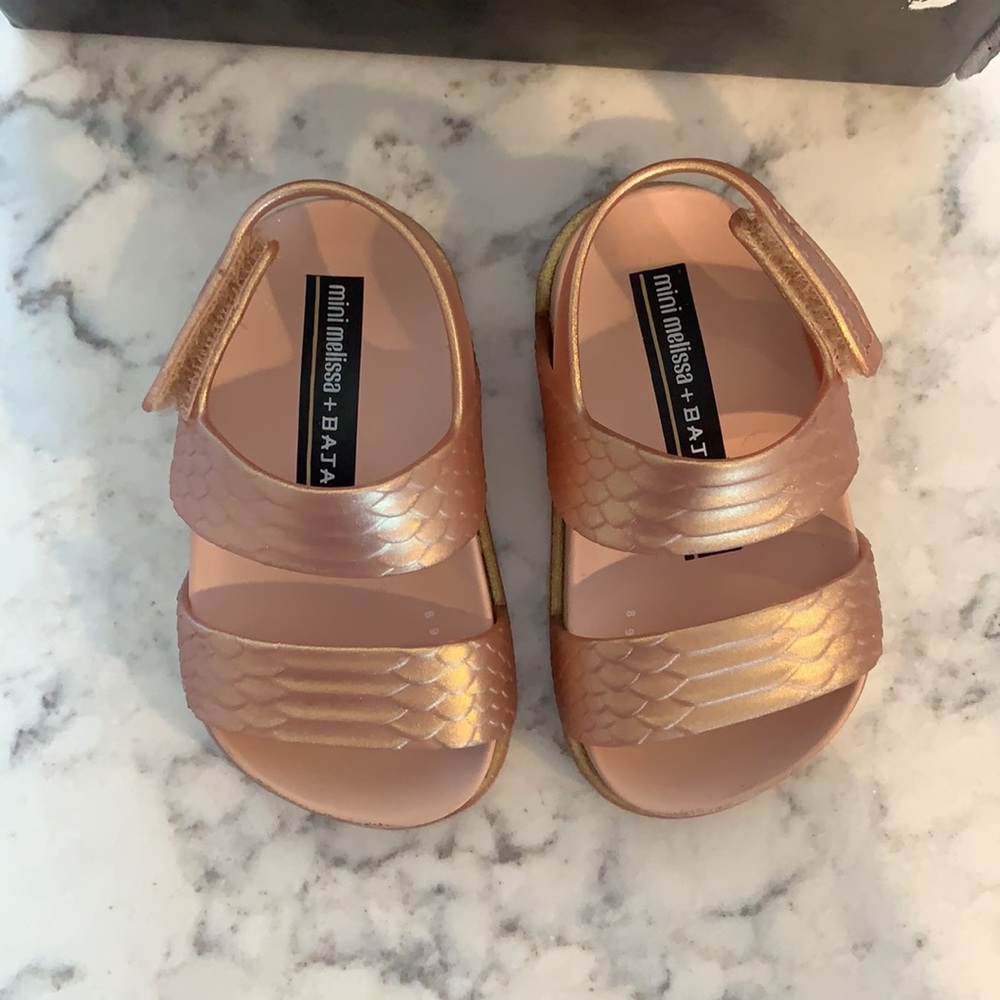 Mini Melissa + Baja east sandals